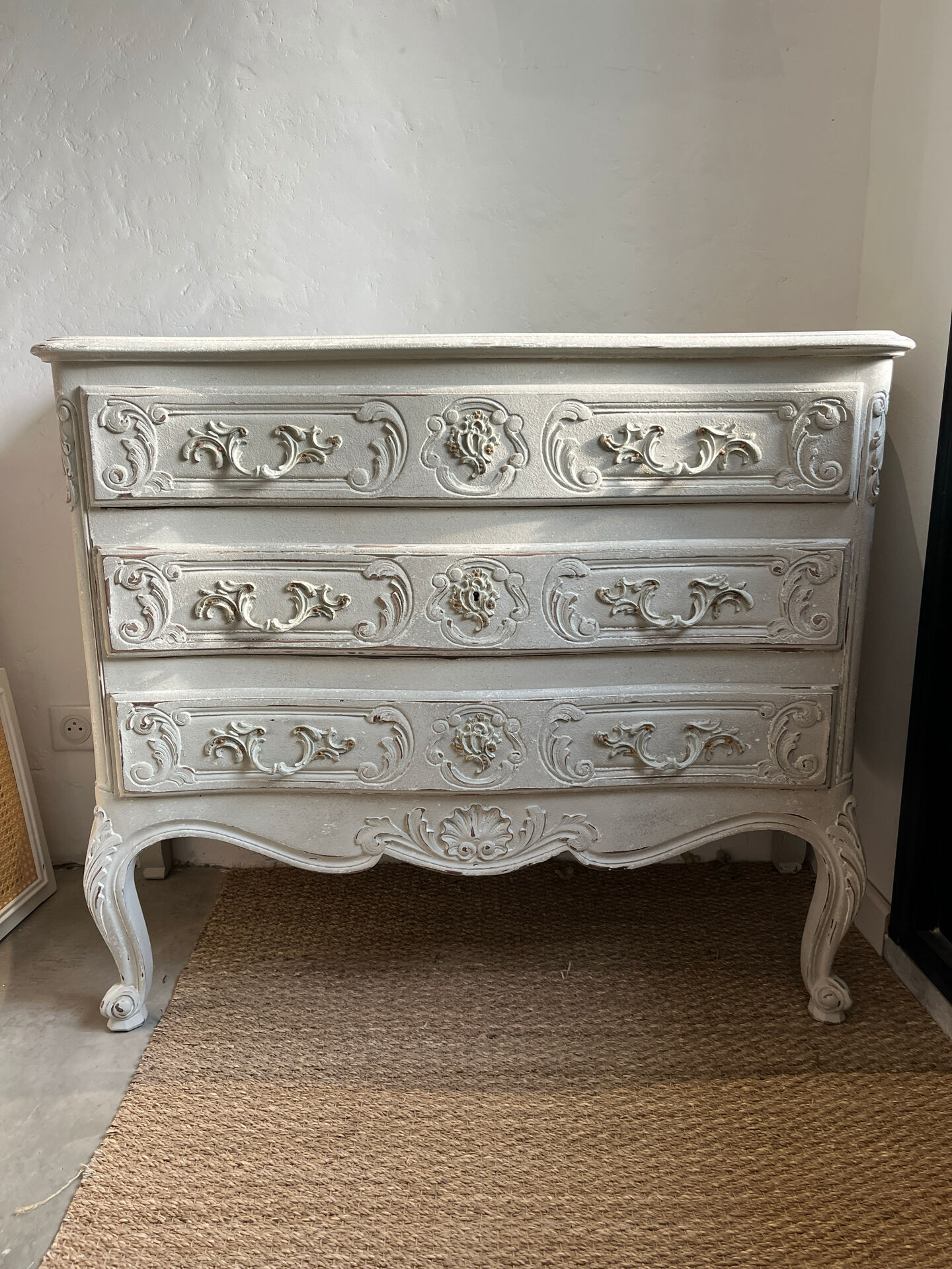 Commode arbalète