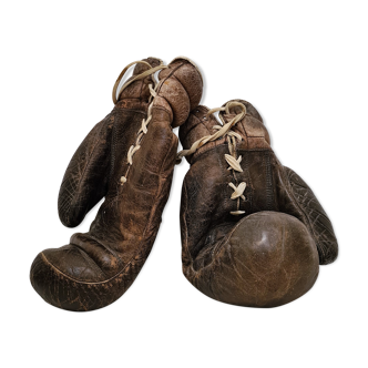 Vintage leather boxing gloves