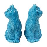 Paire de statues de chats émaillés bleus en céramique chinoise