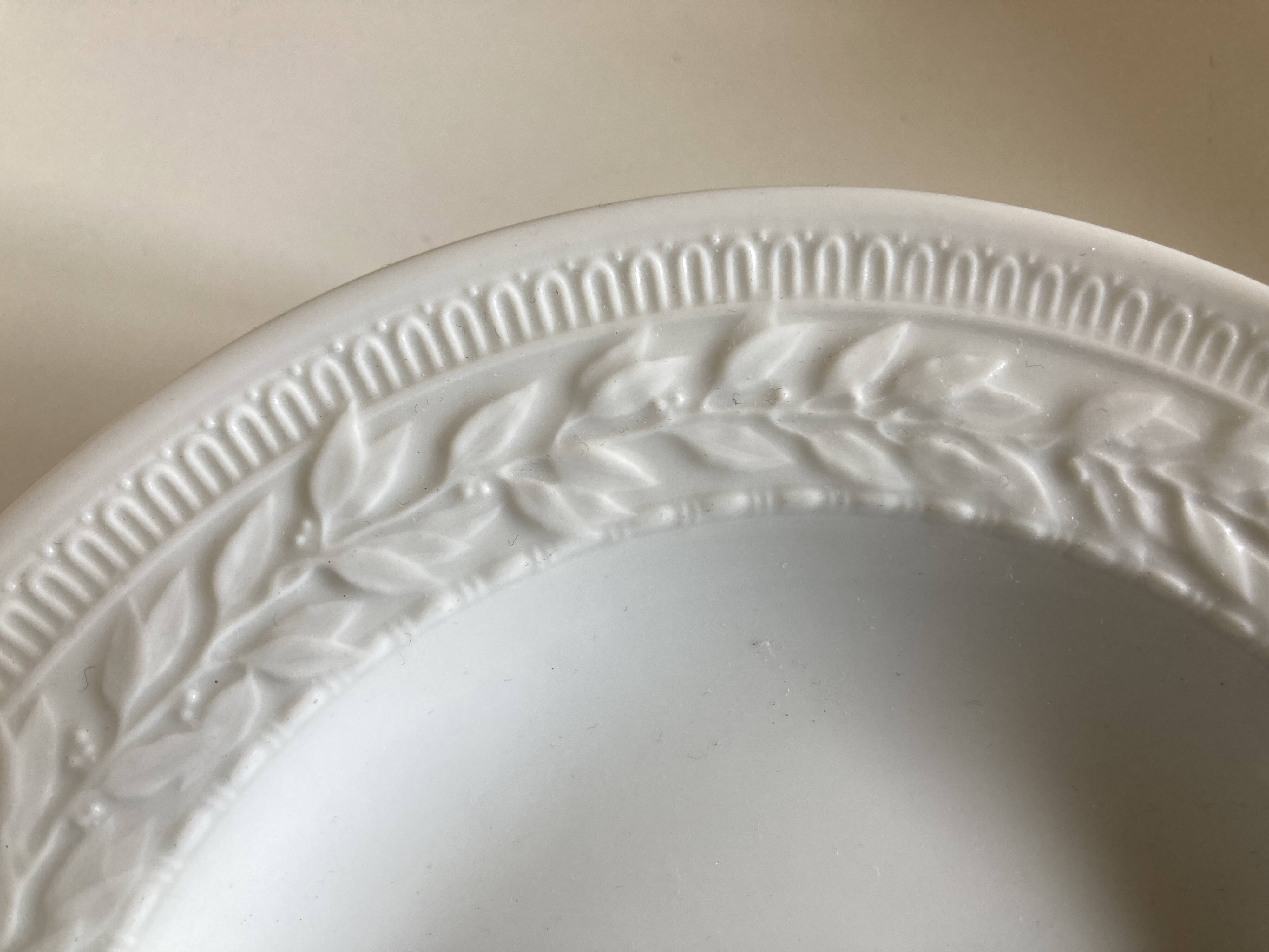 set of 6 Bernardaud Louvre neo-classical plates with laurel wreath