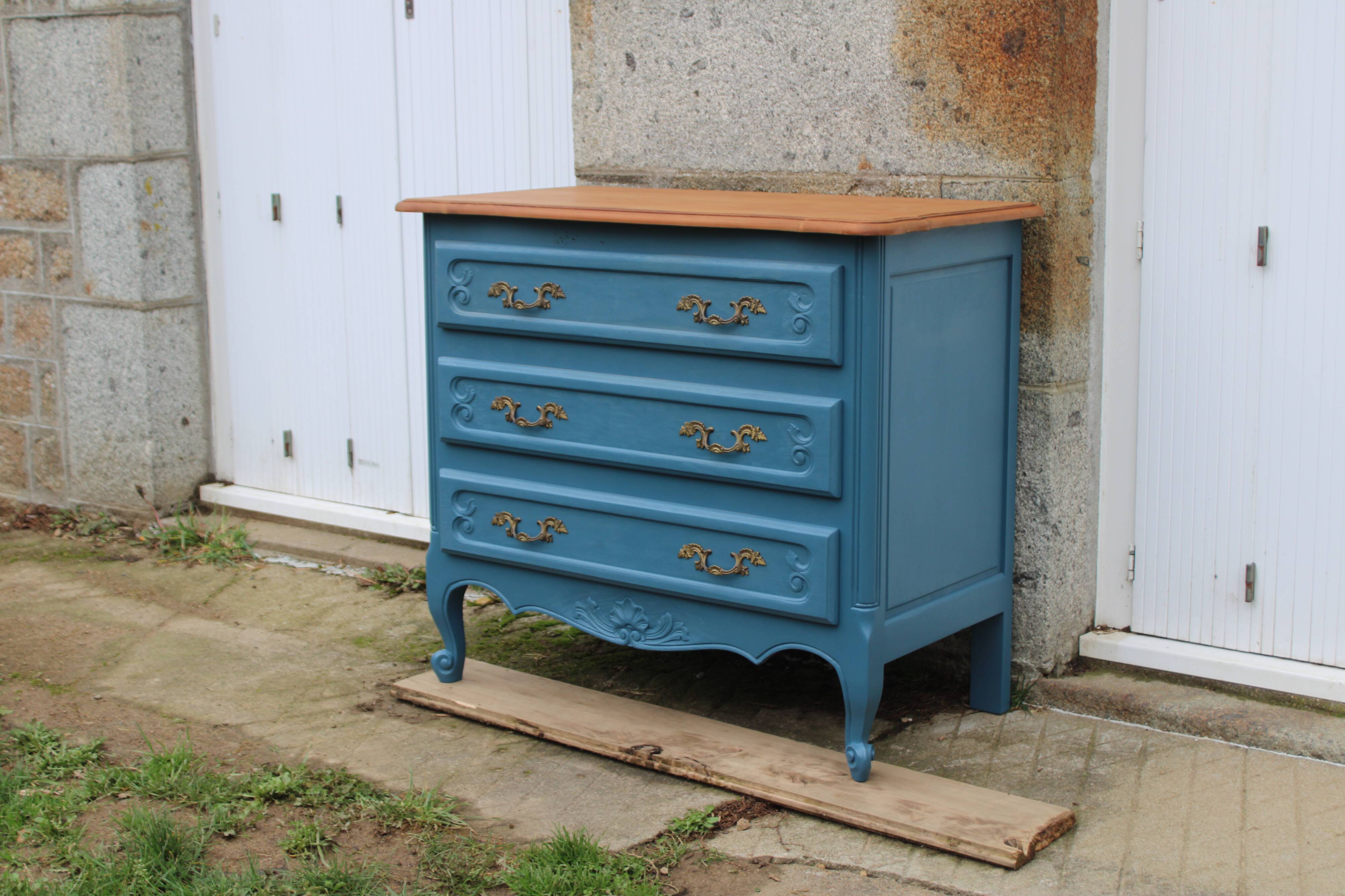 Commode ancienne rénovée bleu – plateau bois – 3 tiroirs