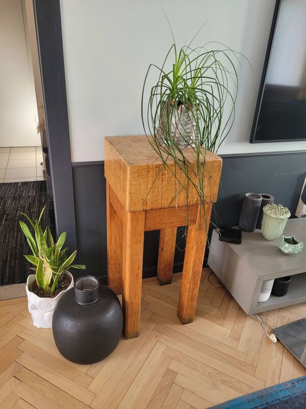 Authentique billot de boucher sur pied - Bois de bout