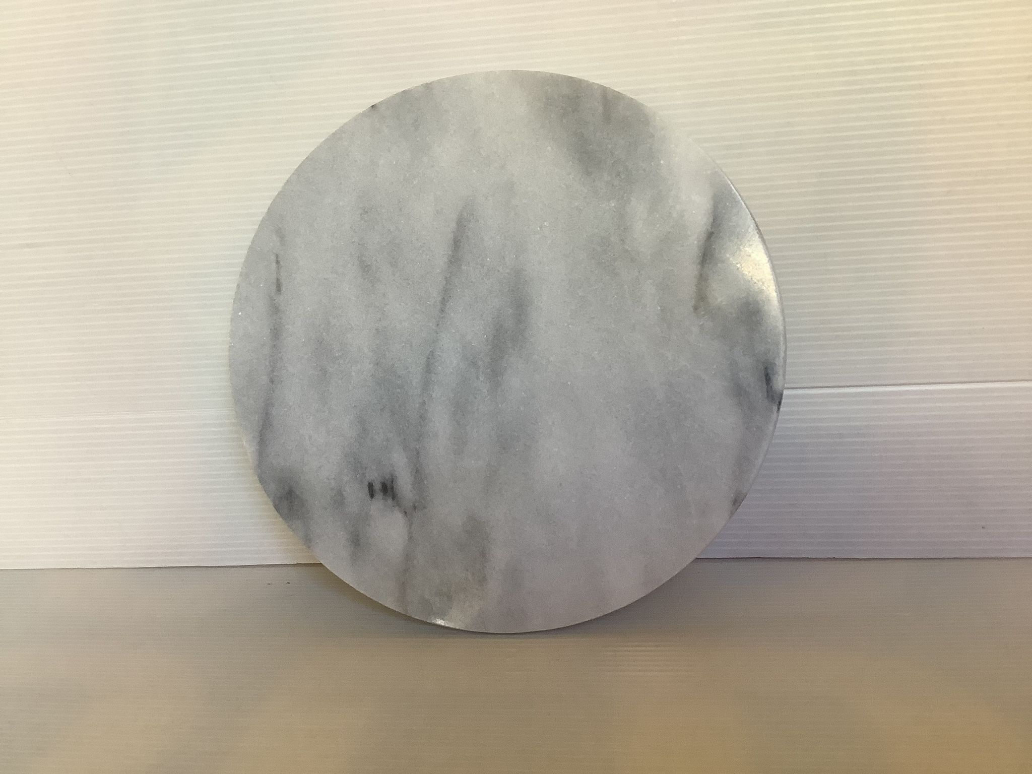 White grey marble trivet