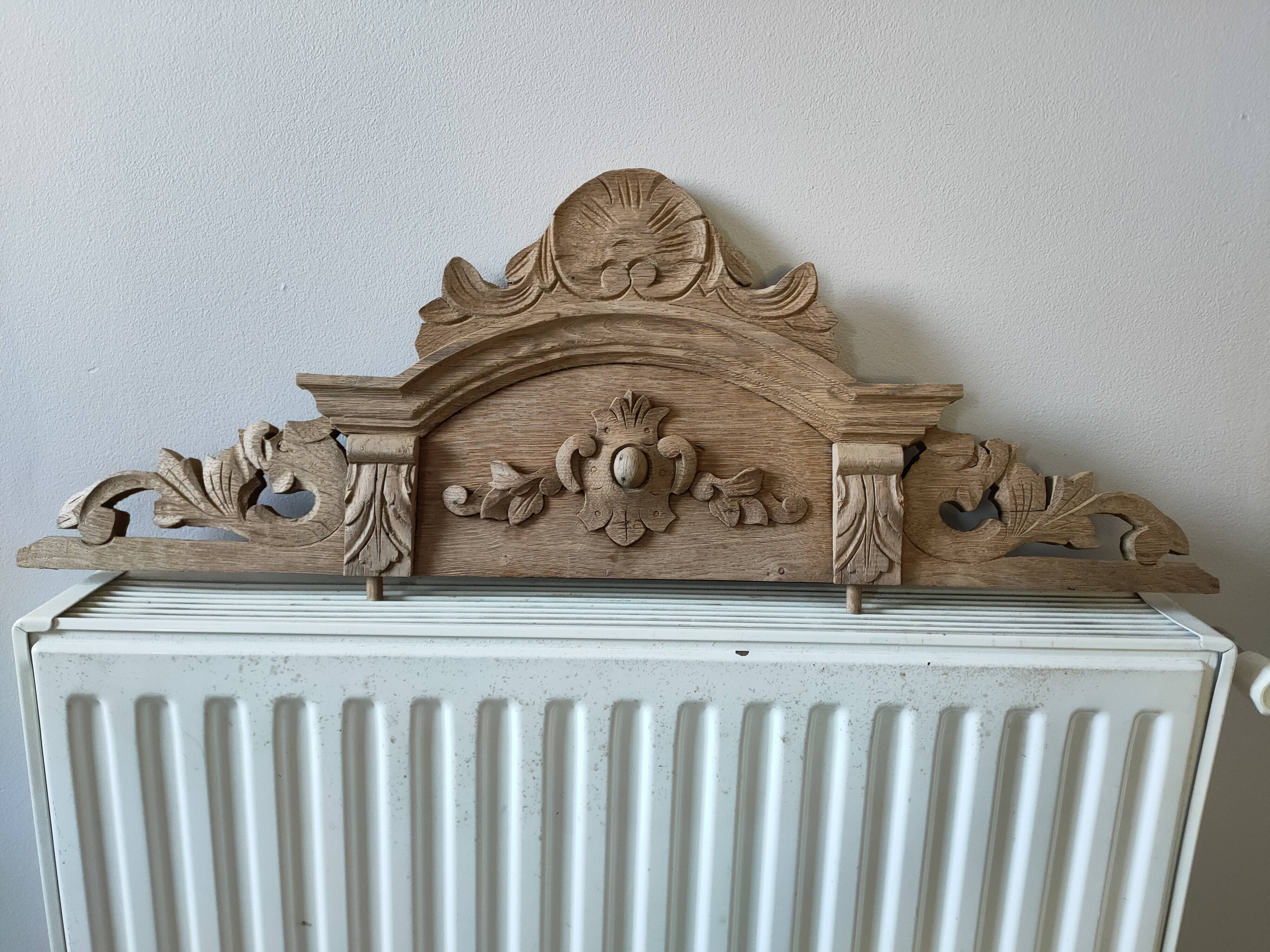ancient oak pediment
