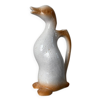 Duck pitcher