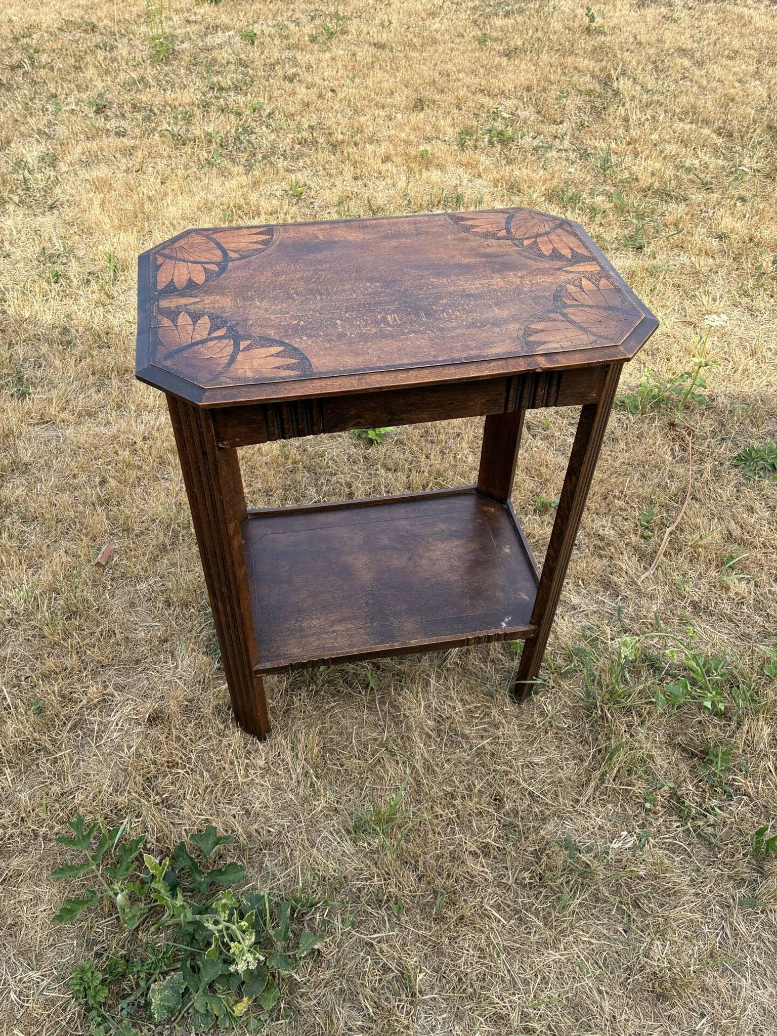 Table d’appoint art déco