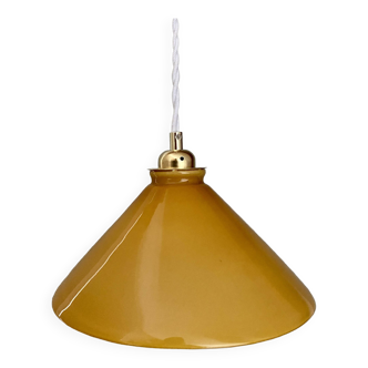 Suspension lampshade in yellow and white opaline