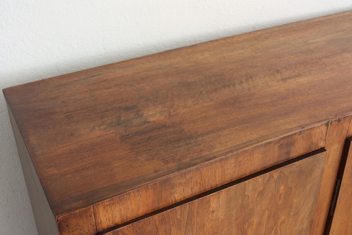 3-door low-door furniture