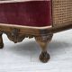 Fauteuil danois des années 1940, en laine tissée, velours, maille, bois de chêne sculpté.