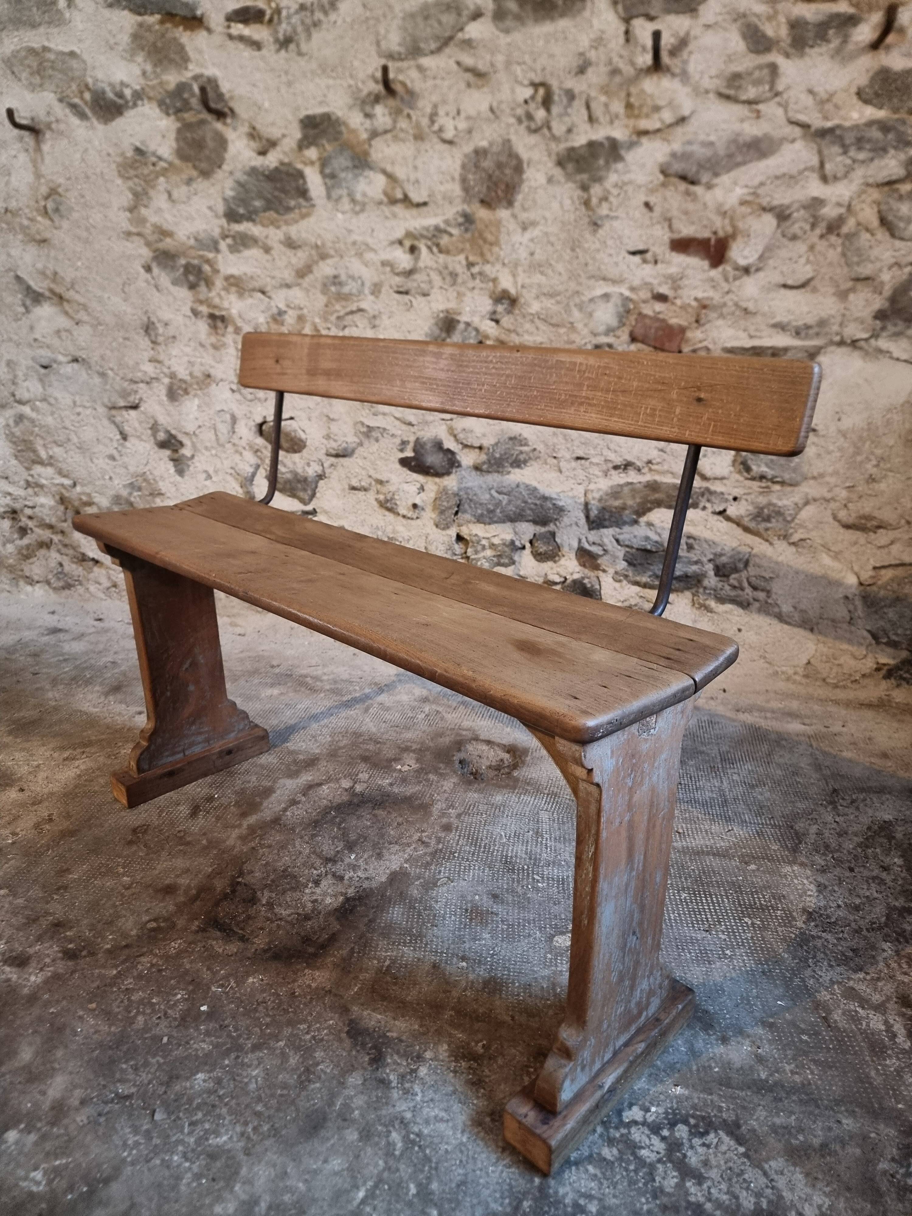 Banc en bois français vintage des années 1920 – Banc en hêtre massif avec dossier