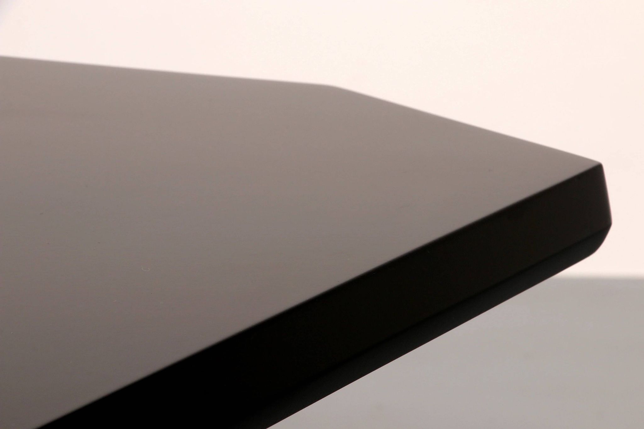 Osvaldo Borsani for Tecno ‘T96’ executive corner desk in black lacquered wood