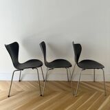 3 chaises Arne Jacobsen série 7