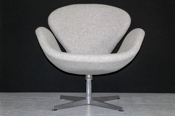 Swan Chair par Arne Jacobsen pour Fritz Hansen, années 1960