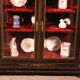 vitrine de collectionneur d'époque Napoléon III