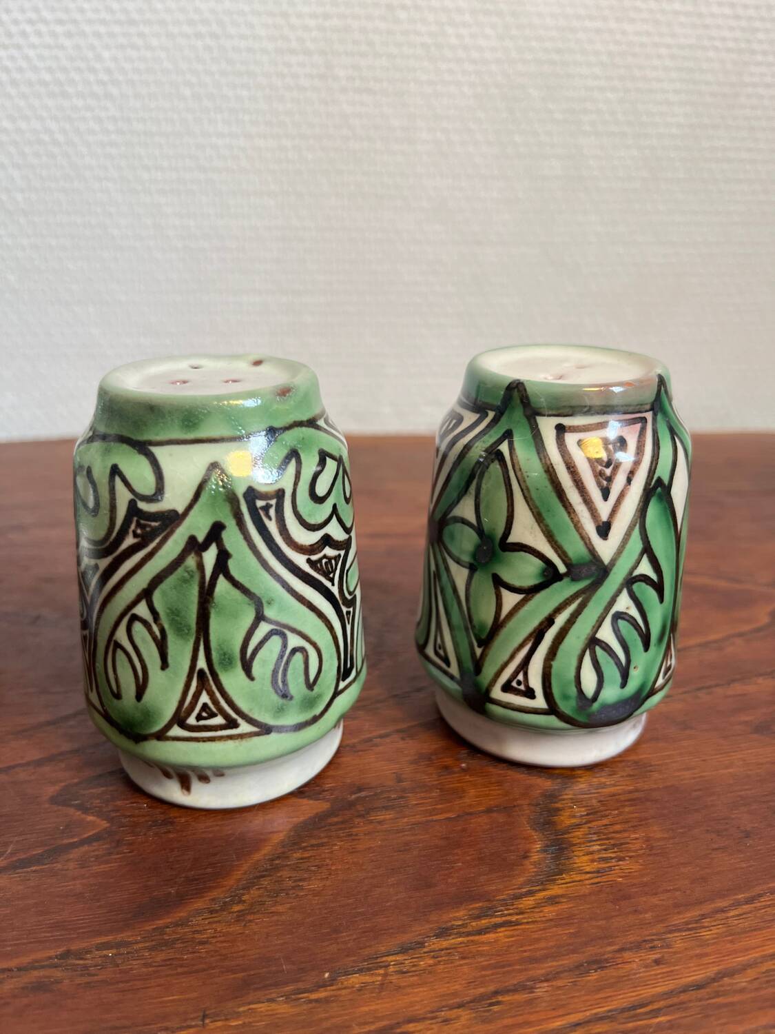 Punter cracked ceramic salt and pepper set, oil and vinegar set