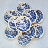 Set of 11 plates of Gien caps