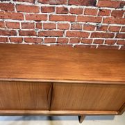 Enfilade en teck par Henry Walter Klein pour Bramin, Danemark années 60