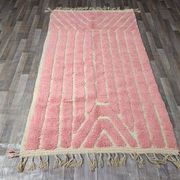 Handmade pure natural wool Berber rug in pink, size 150 x 250 cm.