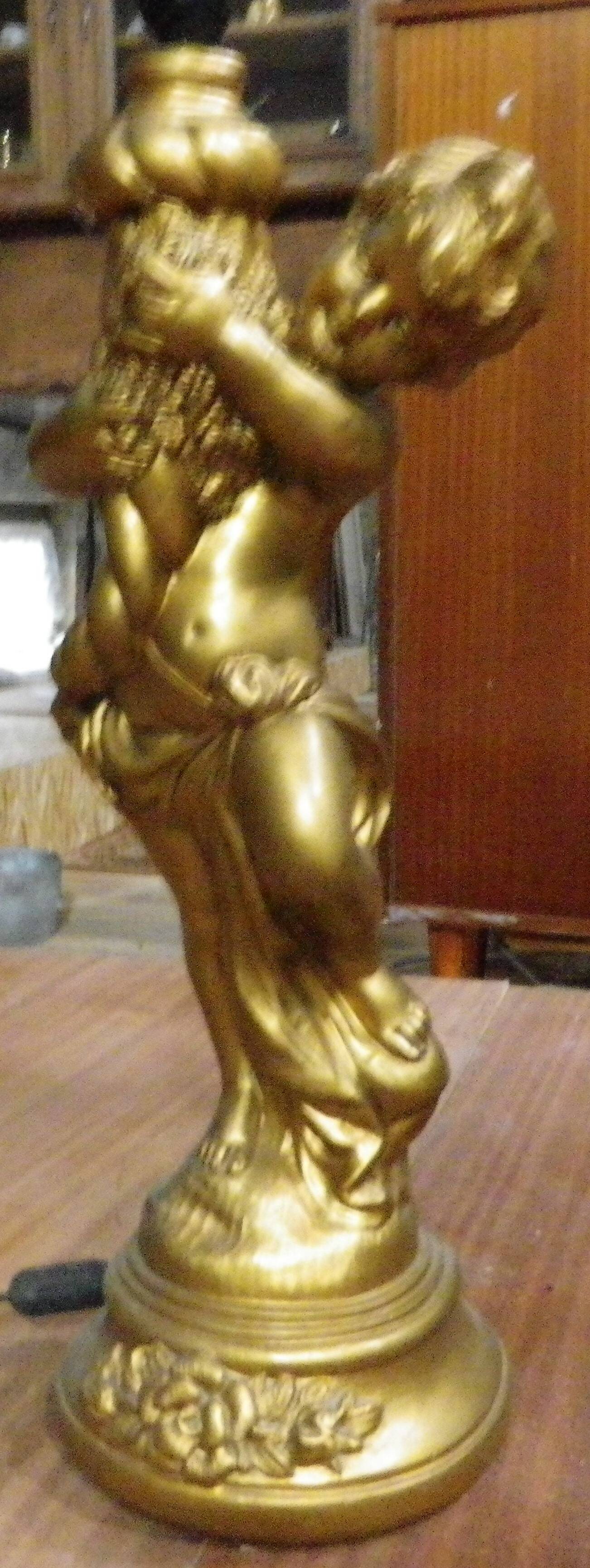 lampe ange plâtre doré