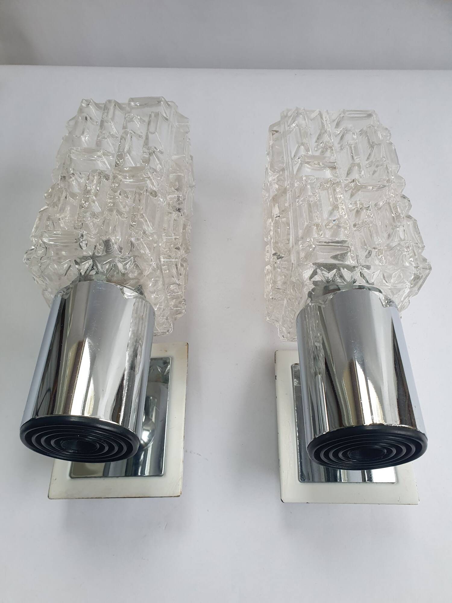 Pair of vintage chrome wall lights with square globes, Italian Targetti, 1970