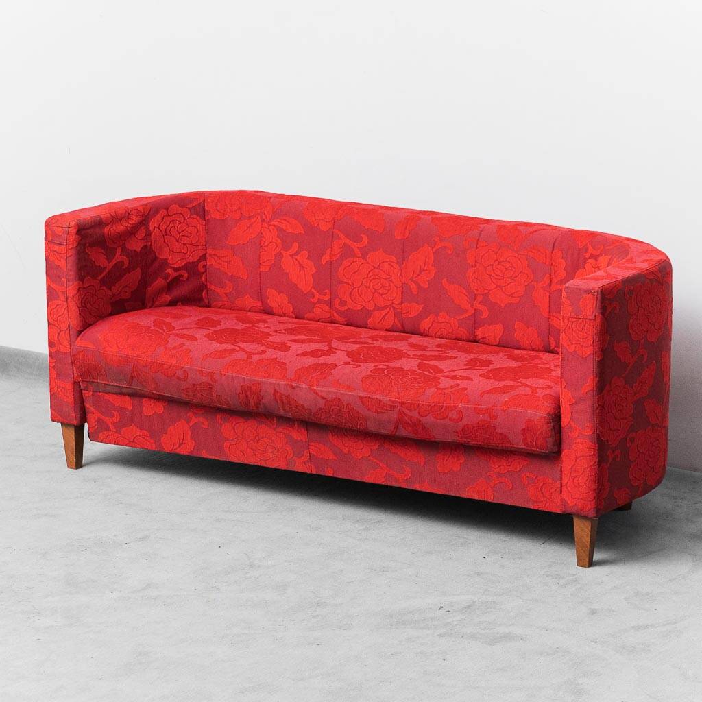 Divano à trois postes en tessuto floreale rosso anni '60 vintage modernariato