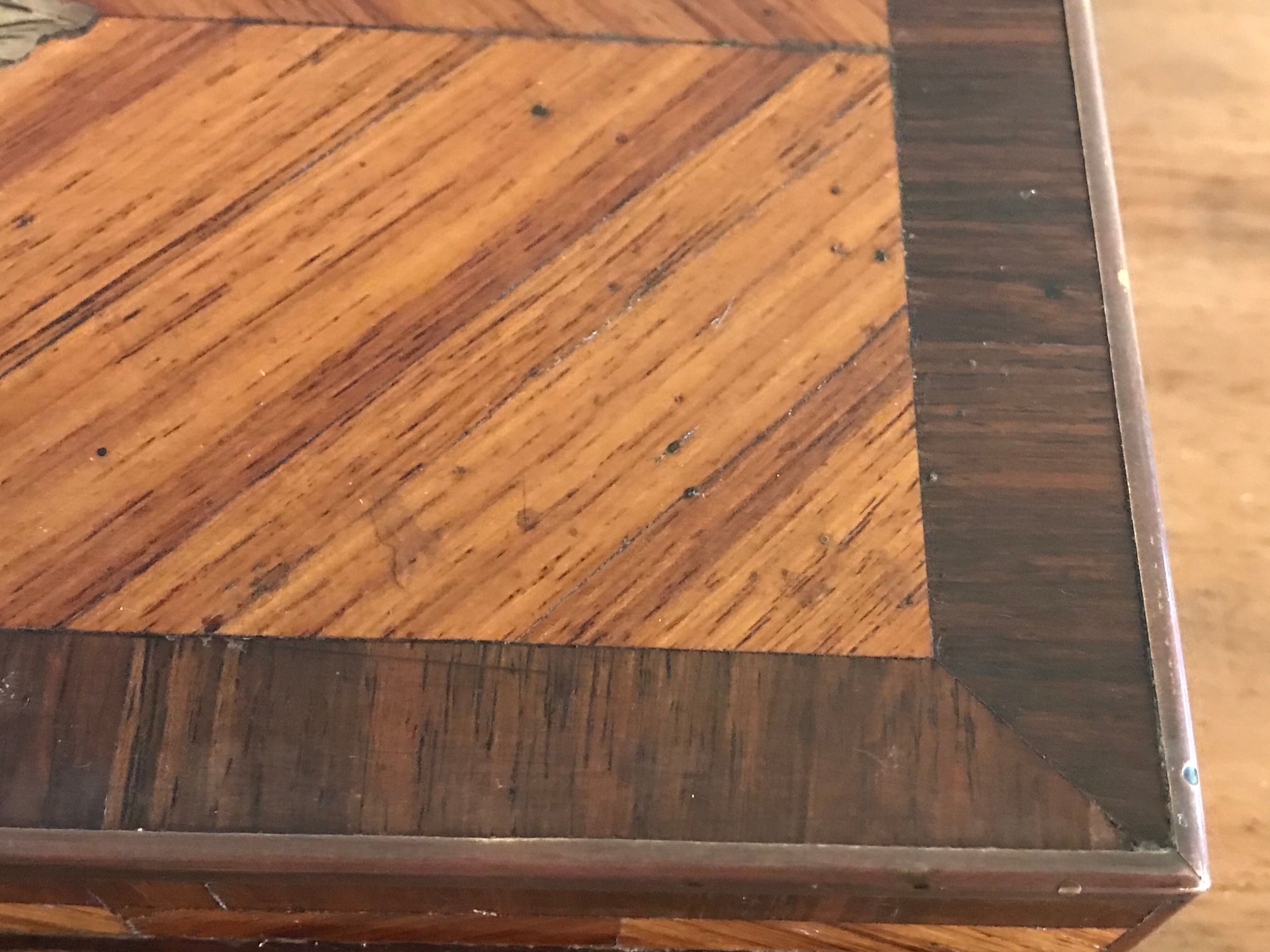 Box in marquetry