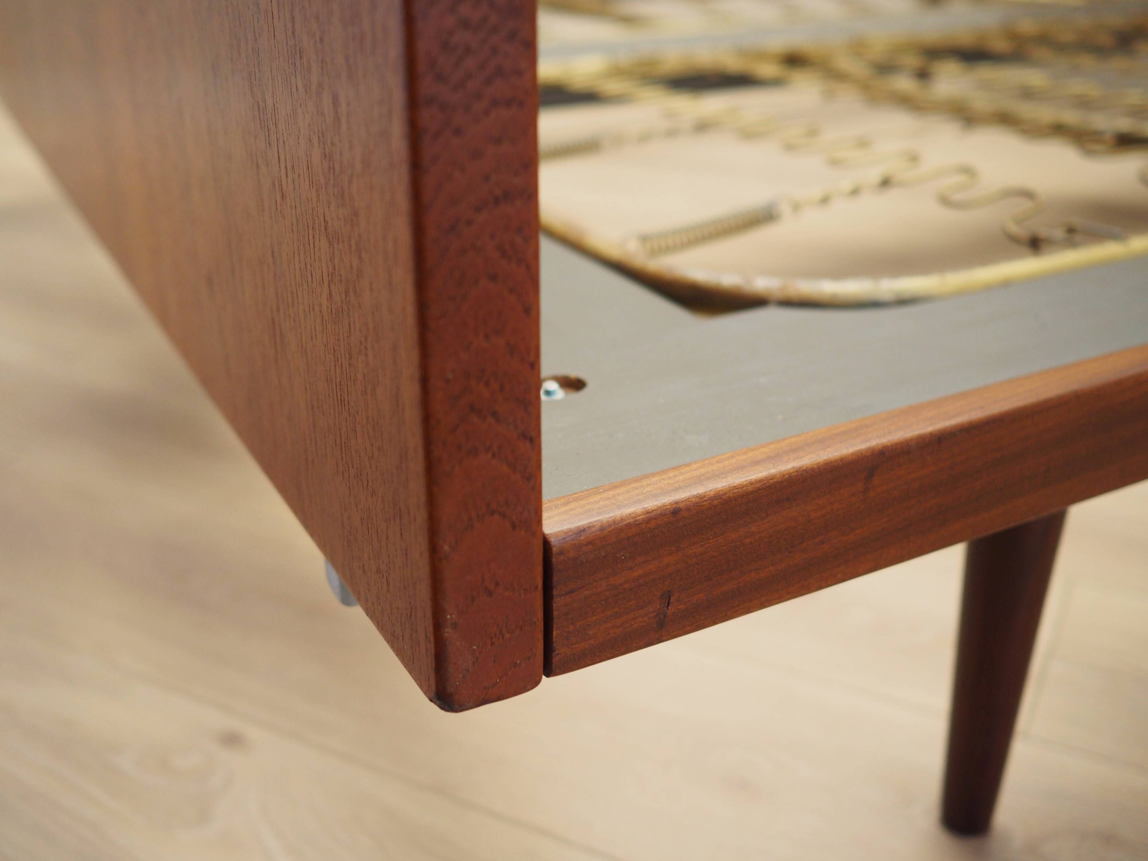 Lit en teck, design danois, années 1960, designer : Hans J. Wegner, fabricant : Getama