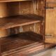 Ancien buffet avec étagère en noyer, Italie, XVIIe siècle