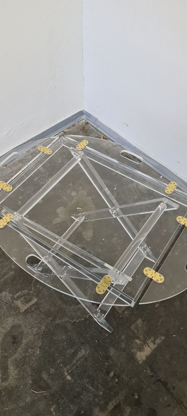 Table d’appoint en plexiglas vintage