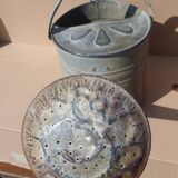 watering can with pommel