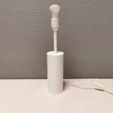 Classic table lamps in white lacquered metal from Danish Horn lighting 1980-90s.