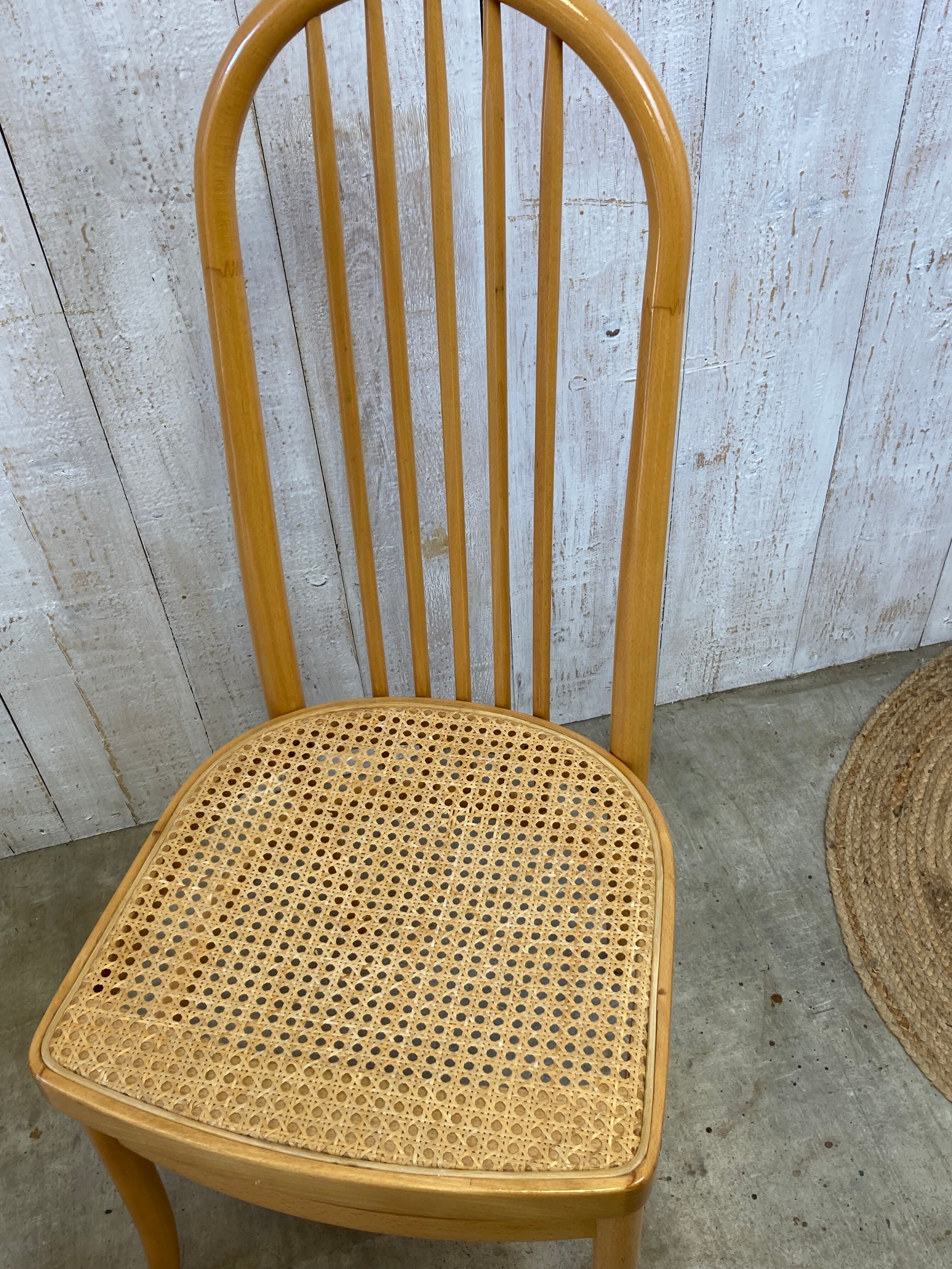 Baumann chair canned