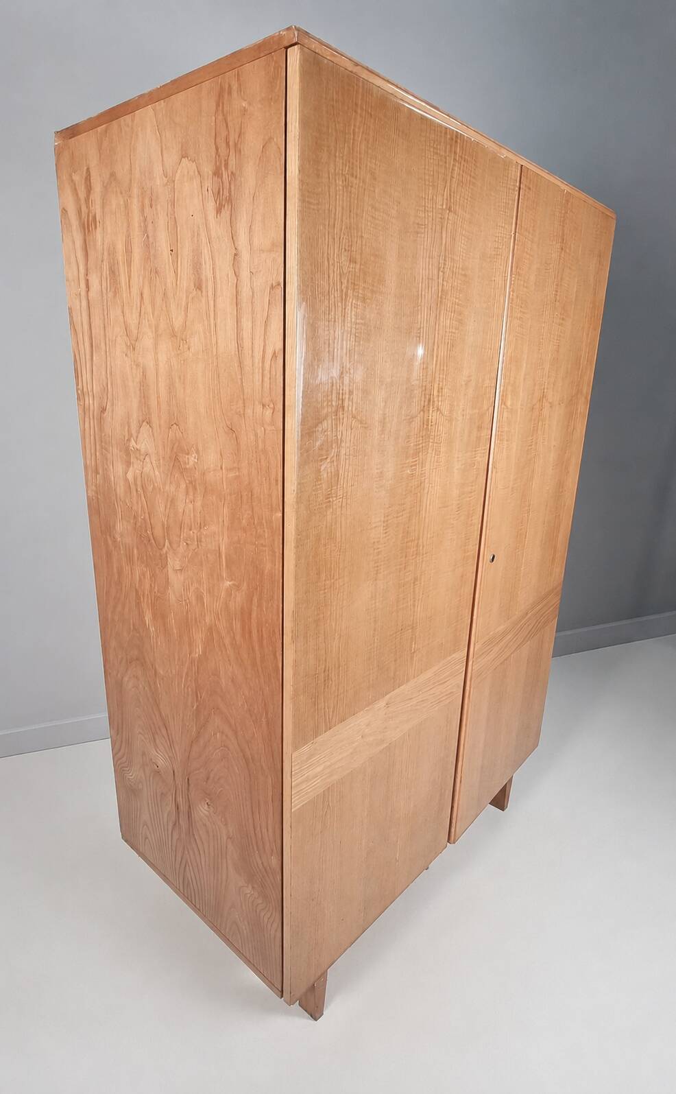 Vintage Wardrobe by Francisek Mezulanik, 1960s