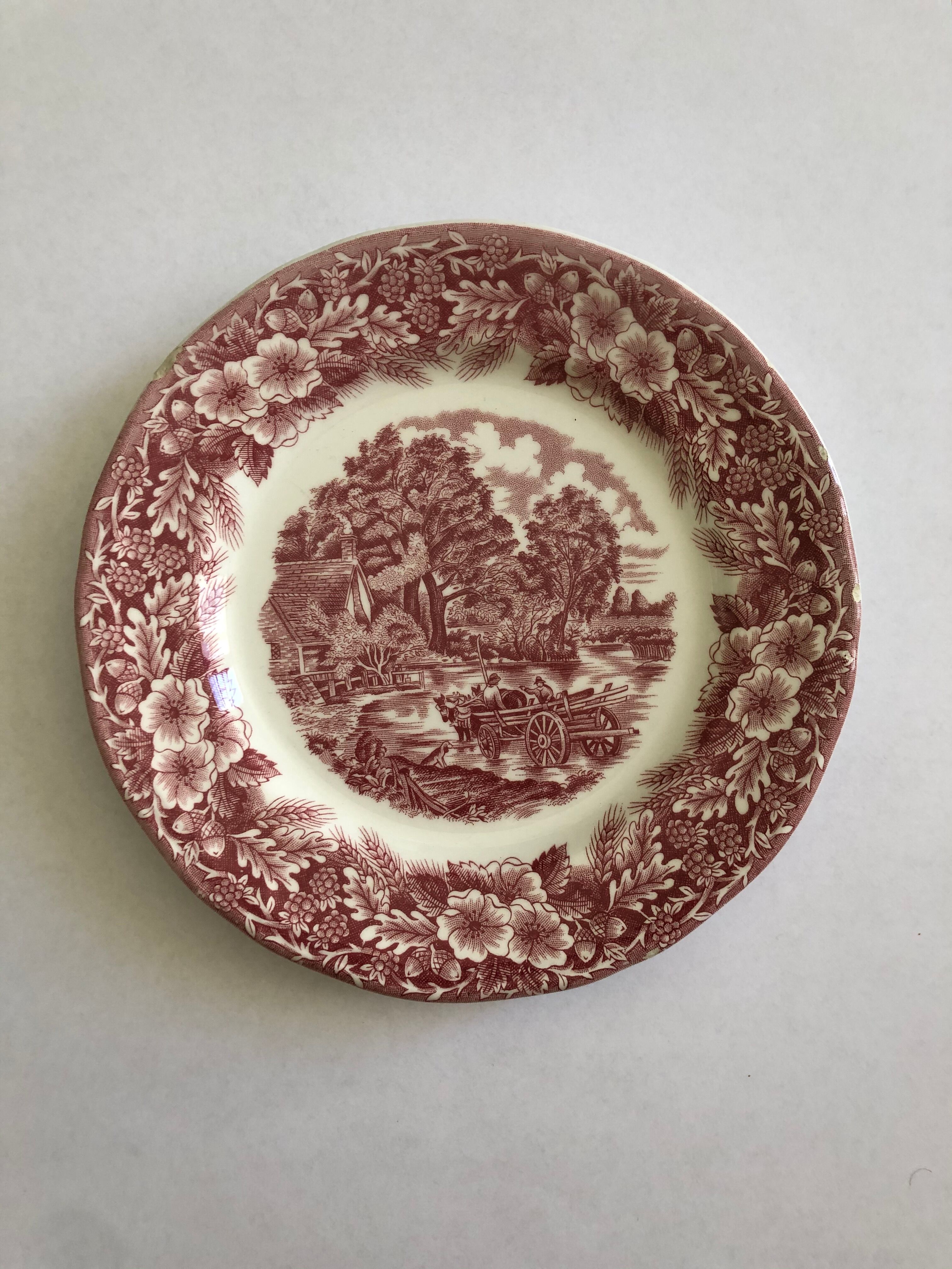 4 red vintage dessert plates
