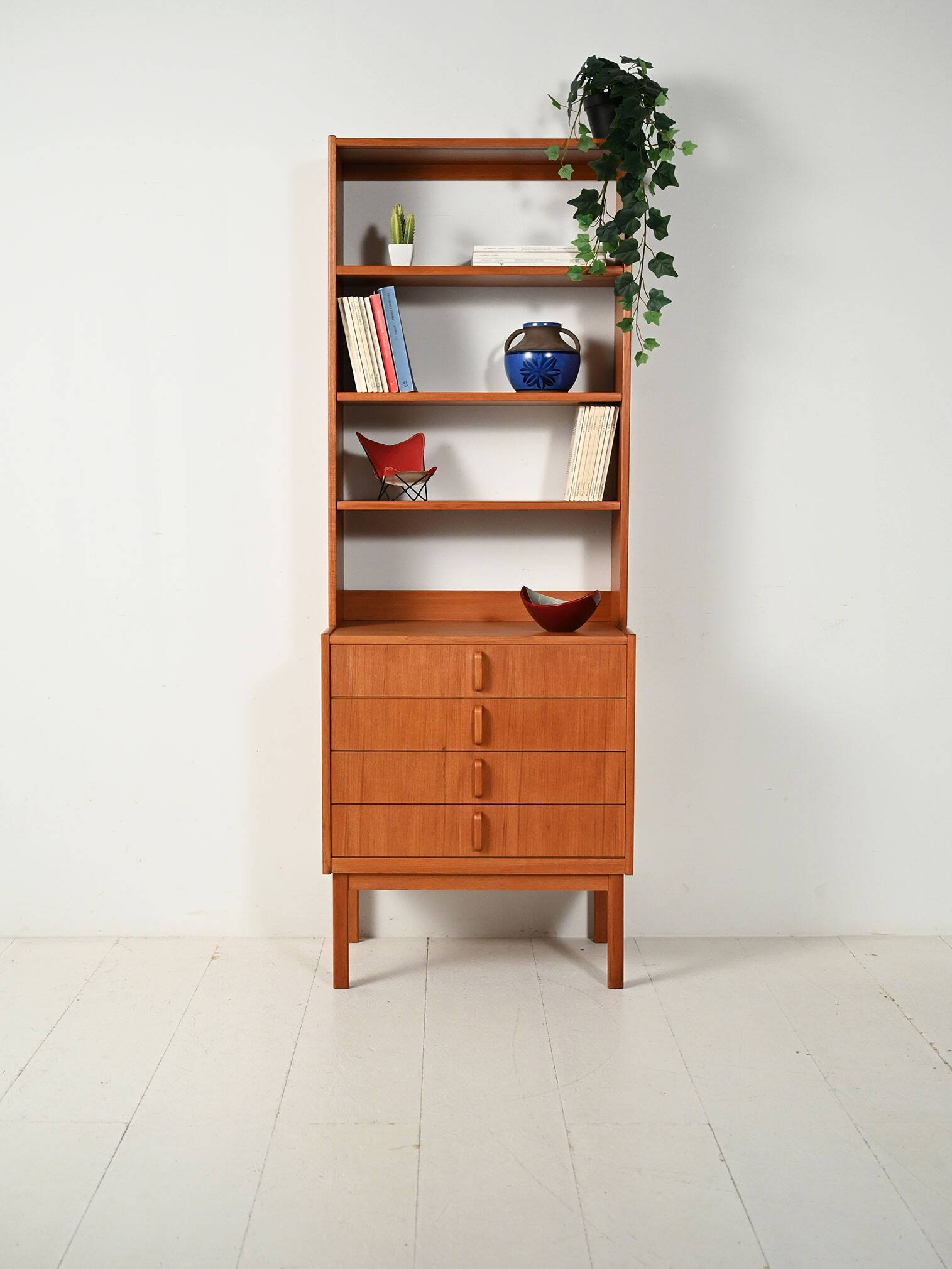 Scandinavian teak bookcase by Bertil Fridhagen for Bodafors, 1960s