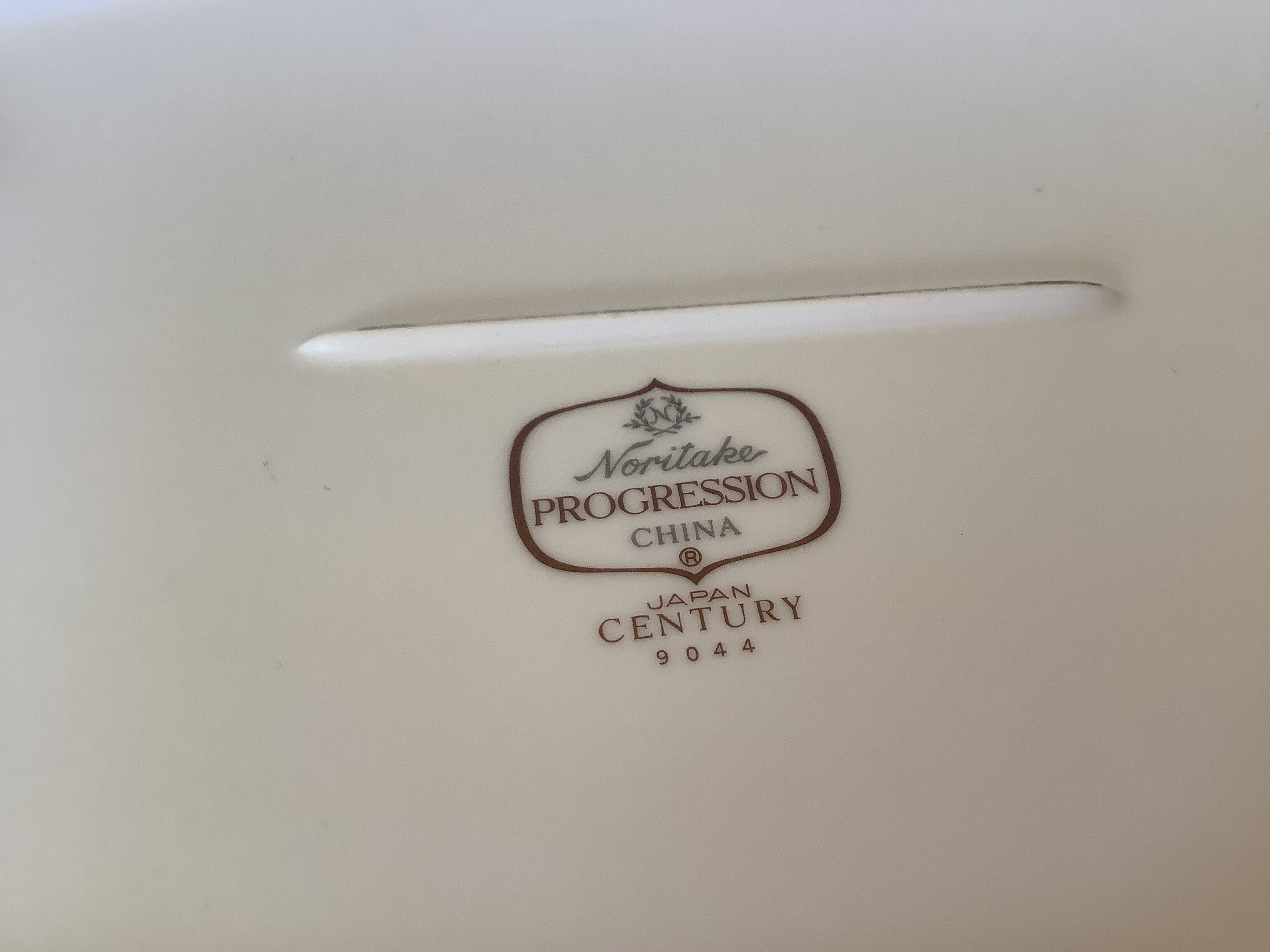 Large platter of Japanese noritake