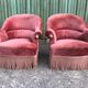 Duo de fauteuils vintage crapaud en velours saumon