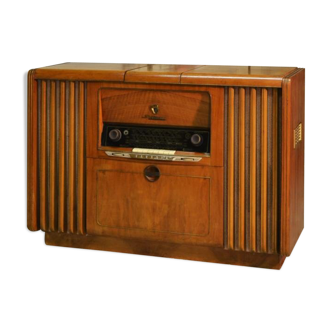 Radio "grundig-konzertschrank 8055 W3d"