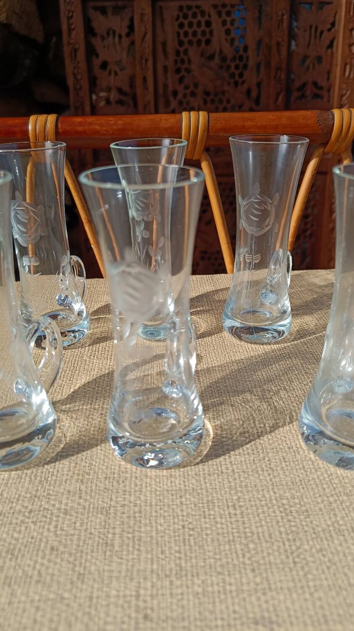 Six verres à shot en cristal gravé