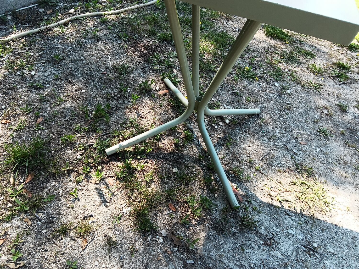 Green bistro ensemble