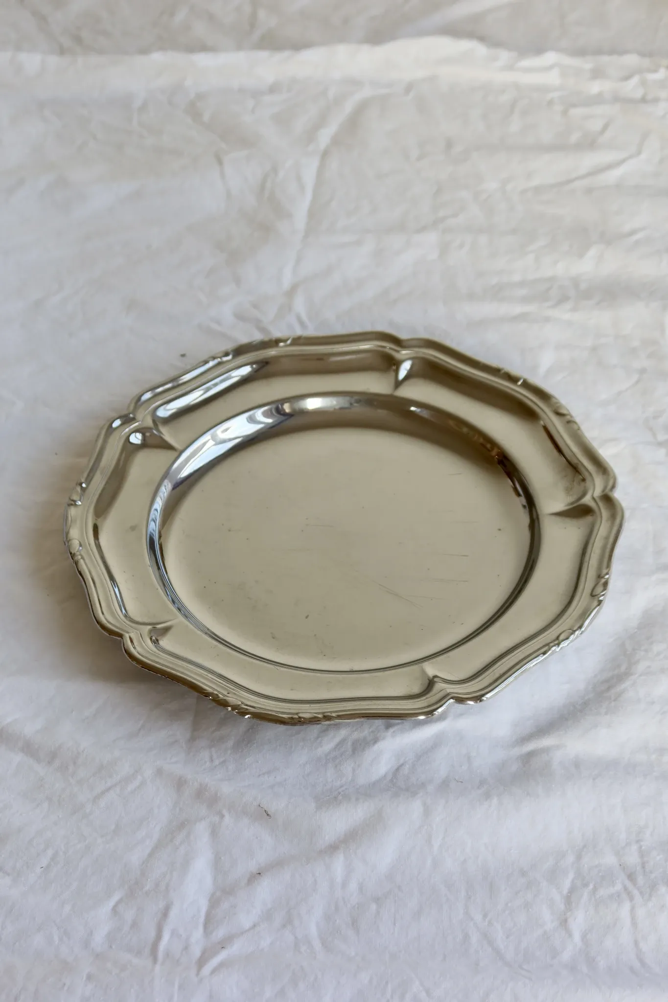 Coupelle ronde vintage en métal brillant