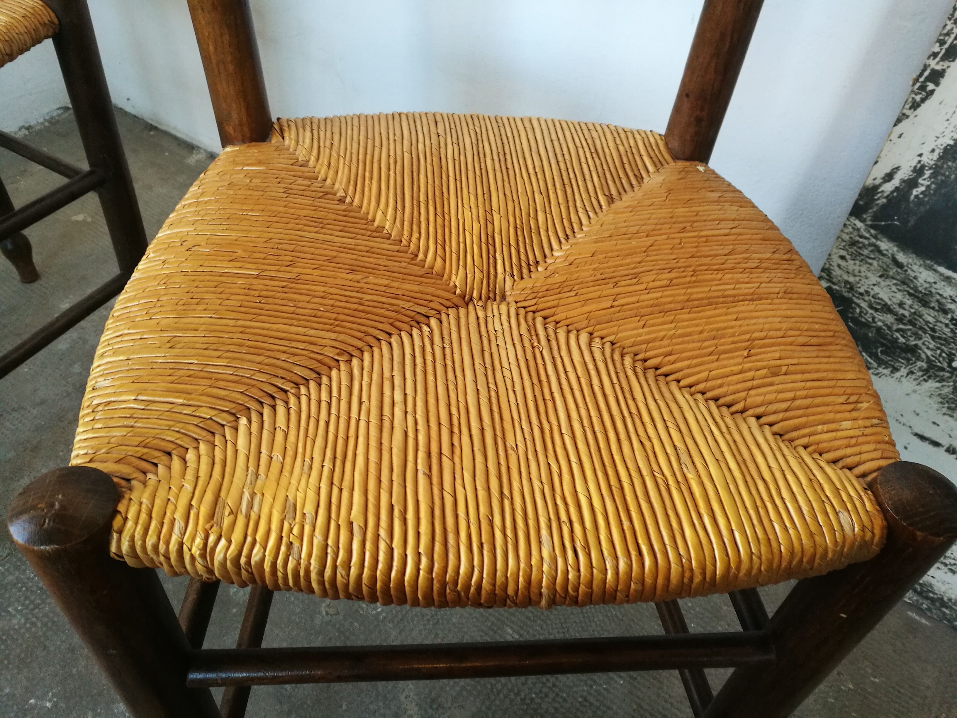 Paire de chaises paillées