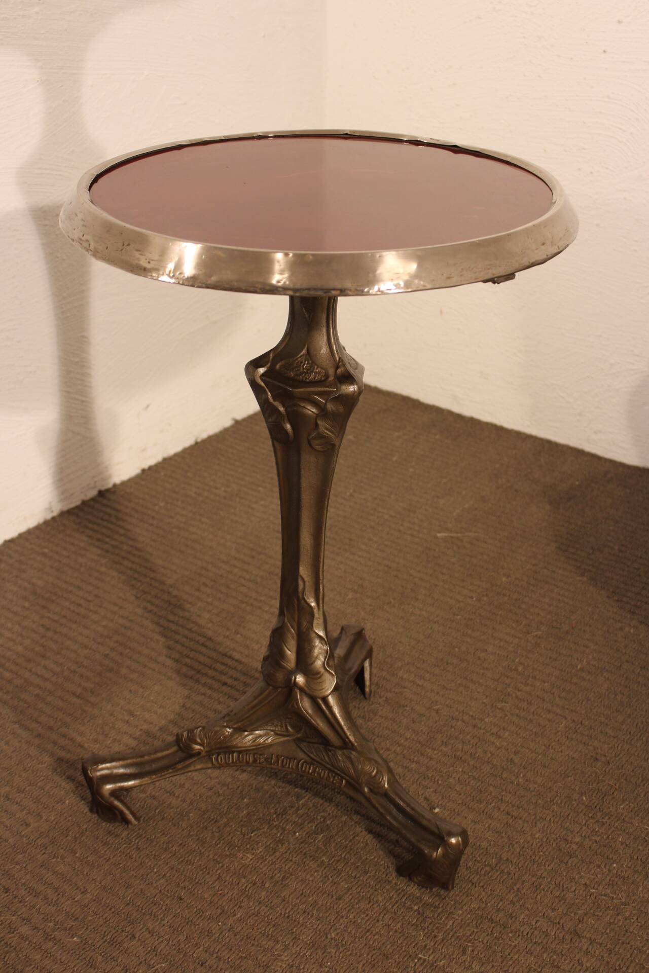 Hector Guimard pedestal table
