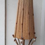 Lampadaire bambou et ficelle