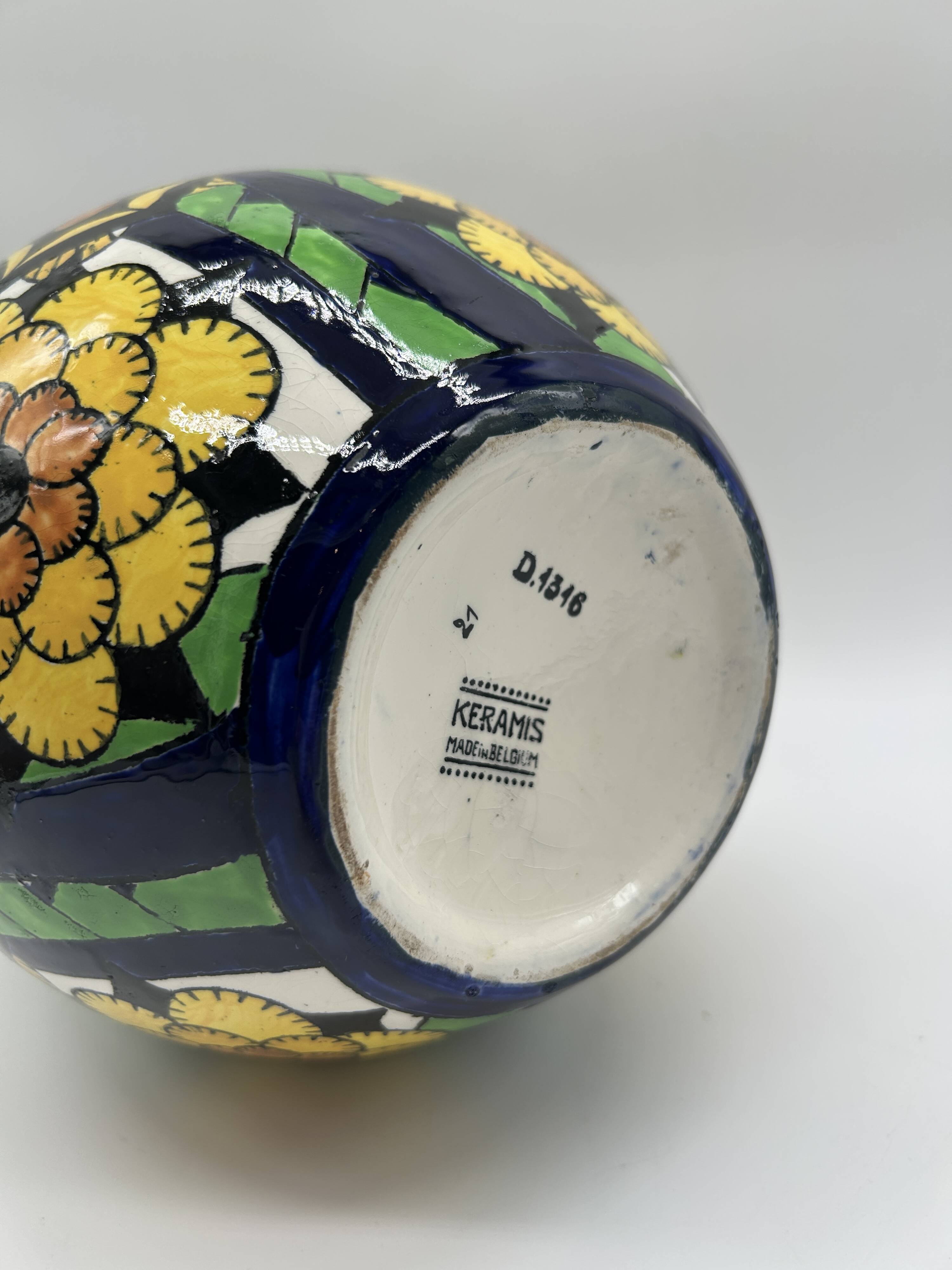 Superb art deco vase - boch freres keramis d1316