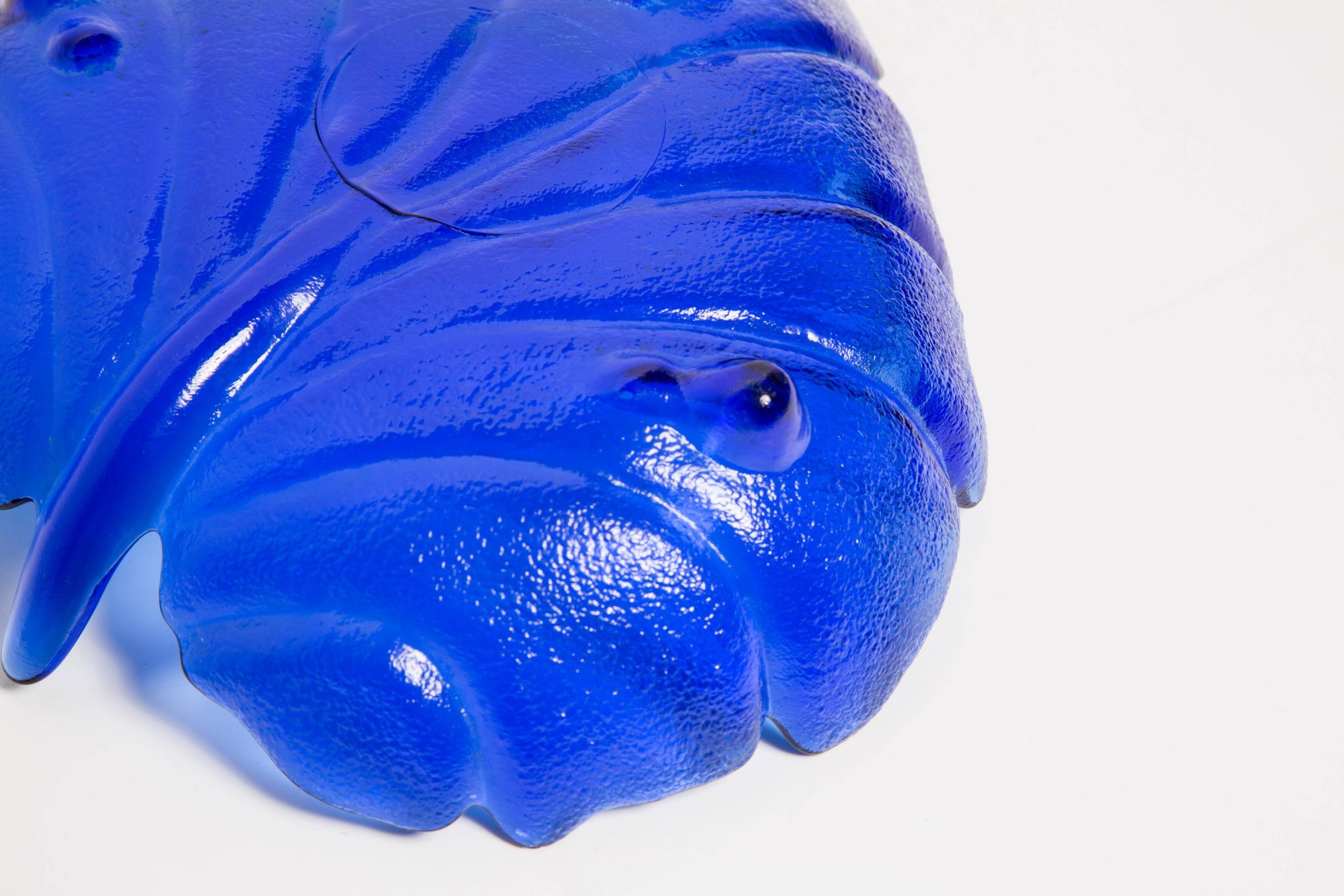 Decorative deep blue glass leaf plate, Italy, 1960s.