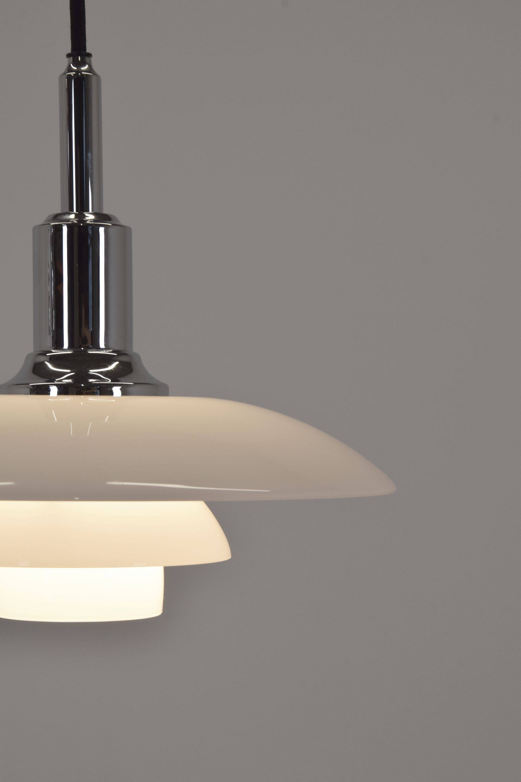 Danish pendant lamp PH 3/2 designed by Poul Henningsen for Louis Poulsen
