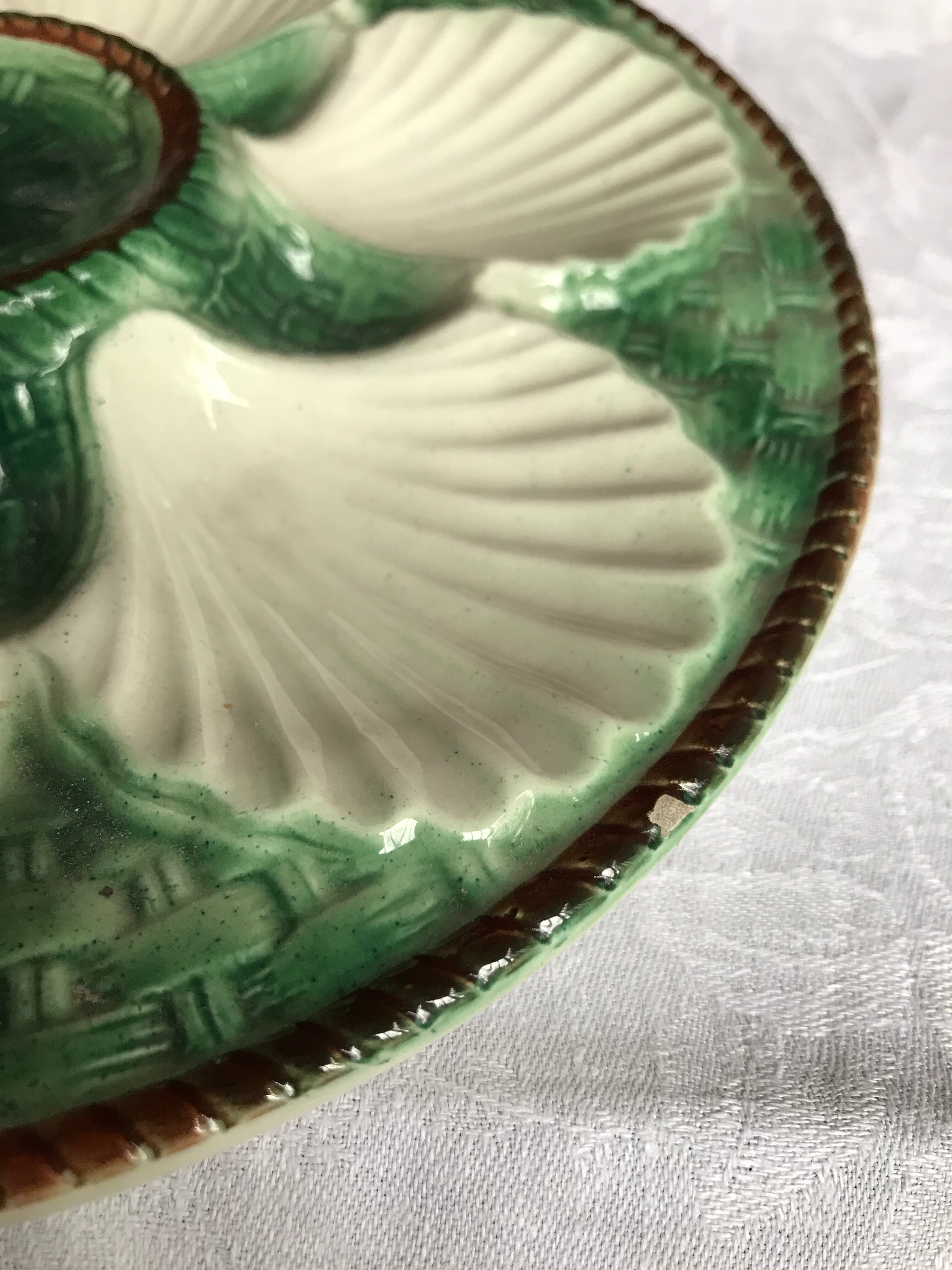 4 vintage oyster plates