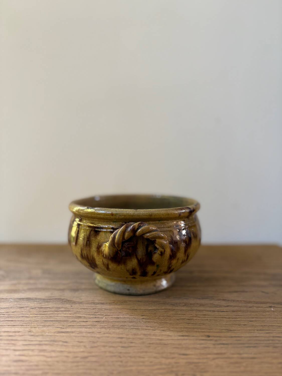 Cache pot en céramique vintage oreilles tressées