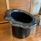 Black earthenware vase